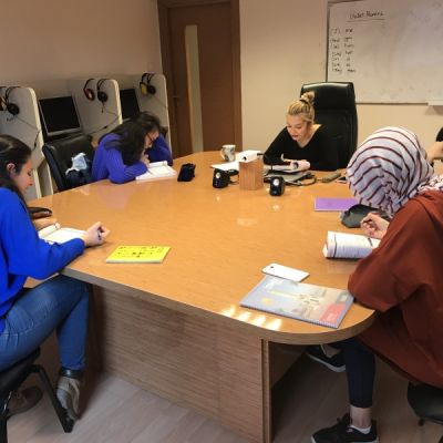 Özel gruplarda İngilizce öğrenme 
Ayrıntılı bilgi için; 
#birebiregitim  - Shared on Candelas Eğitim 23 January 2019, Wednesday 12:00.