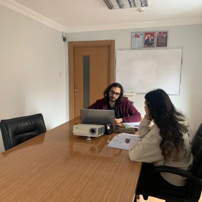 Kabin Memuru olmak isteyen adaylar için başarıya götürecek  - Shared on Candelas Eğitim 10 January 2023, Tuesday 14:19.
