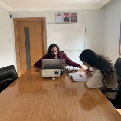 Kabin Memuru olmak isteyen adaylar için başarıya götürecek  - Shared on Candelas Eğitim 10 January 2023, Tuesday 14:19.